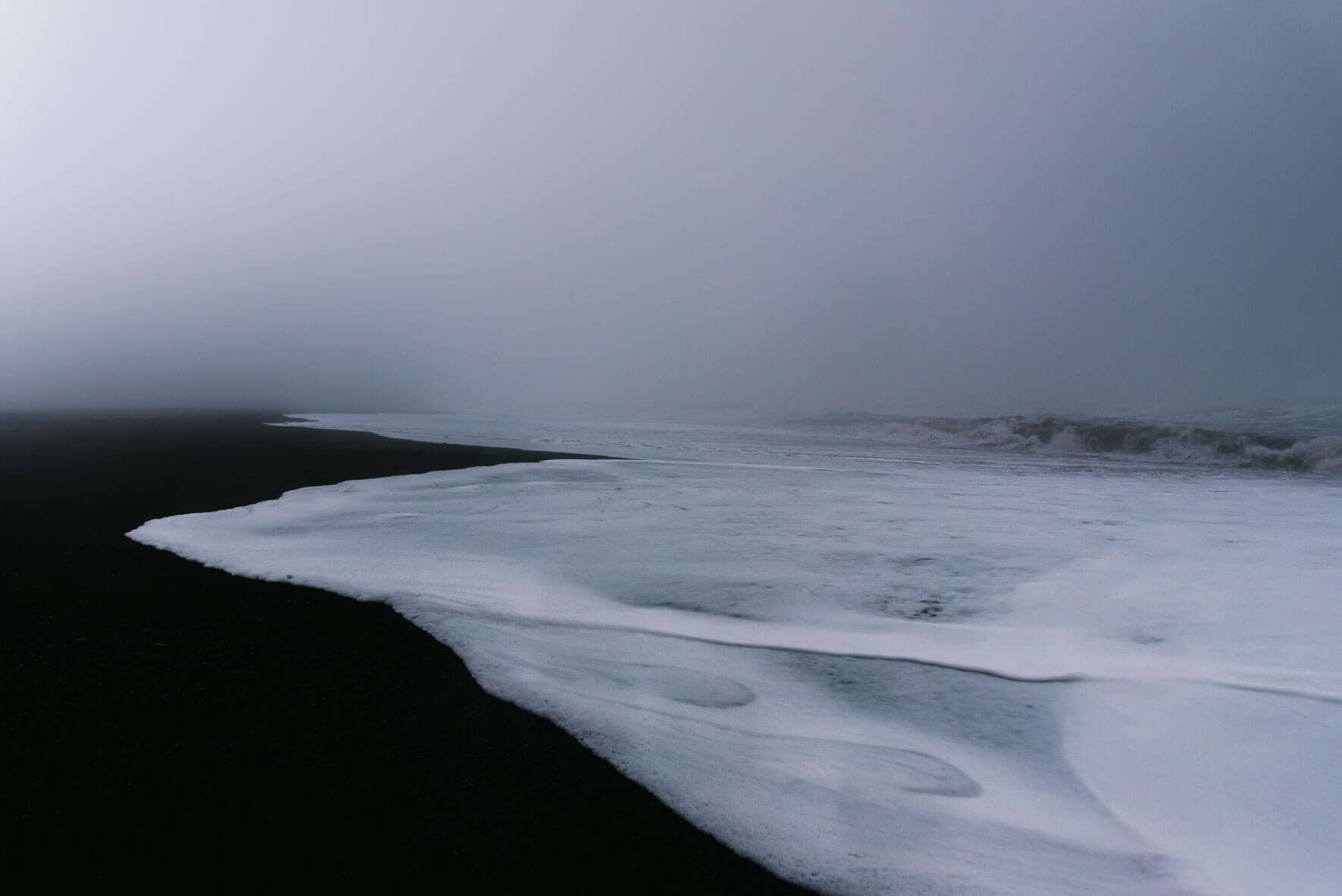 Waves on black sand beach of Vík in Iceland by Northlandscapes, Jan Erik Waider