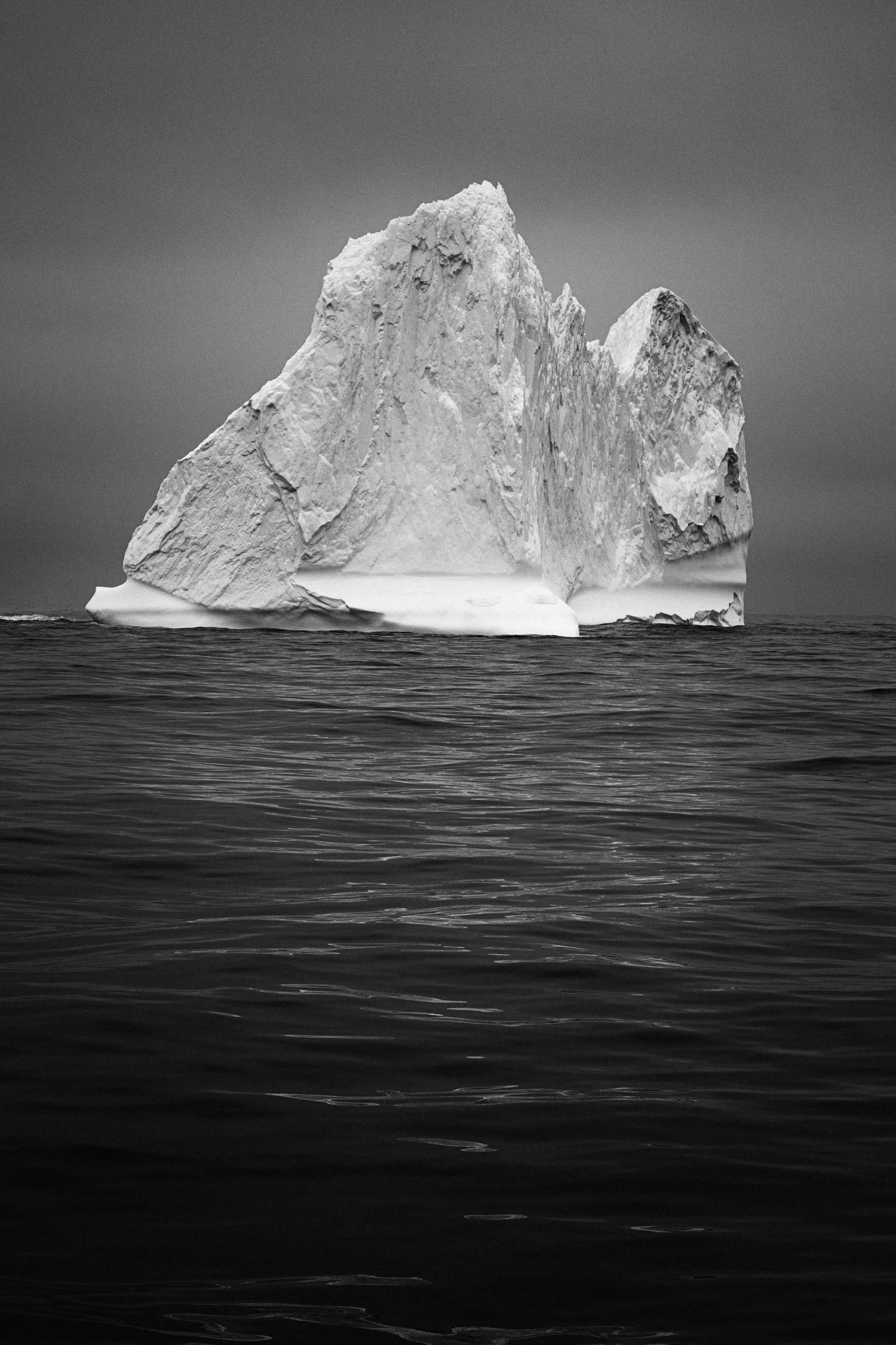 Antarctica in Black & White - Chapter 1: Icebergs
