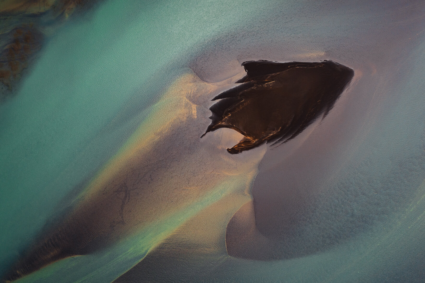 Aerial landscape photography of glacier rivers in Iceland by Jan Erik Waider