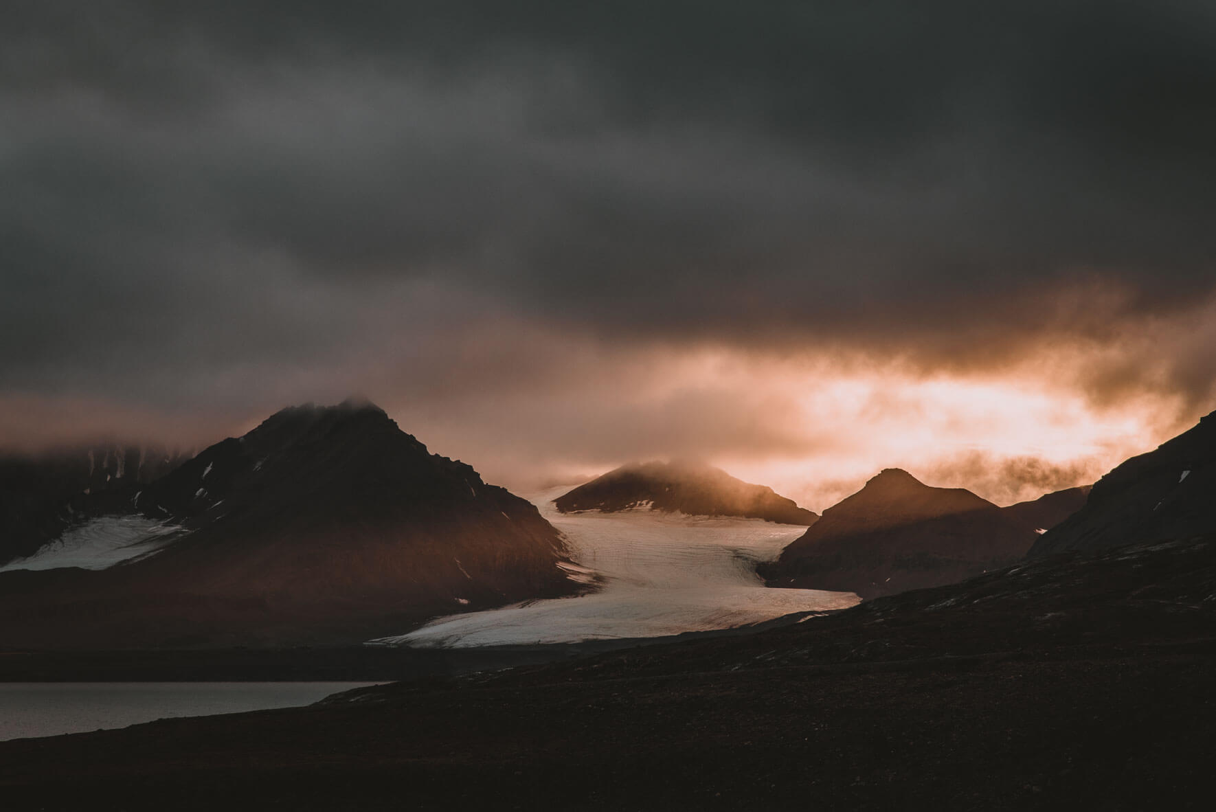 Sunset over Ny-Ålesund on Svalbard (Spitsbergen)