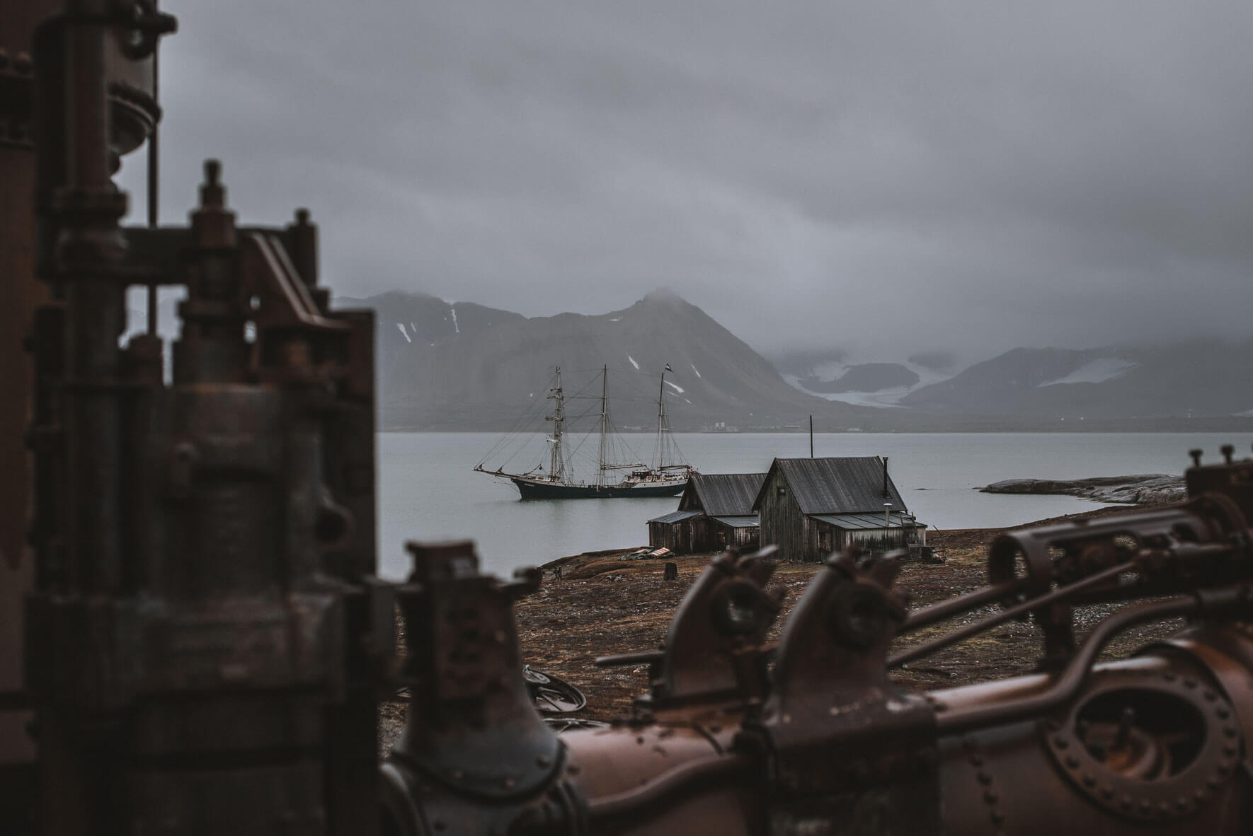 Rusted steam engine from the old marble mine at Camp Mansfield (New London/Ny-London, Svalbard)