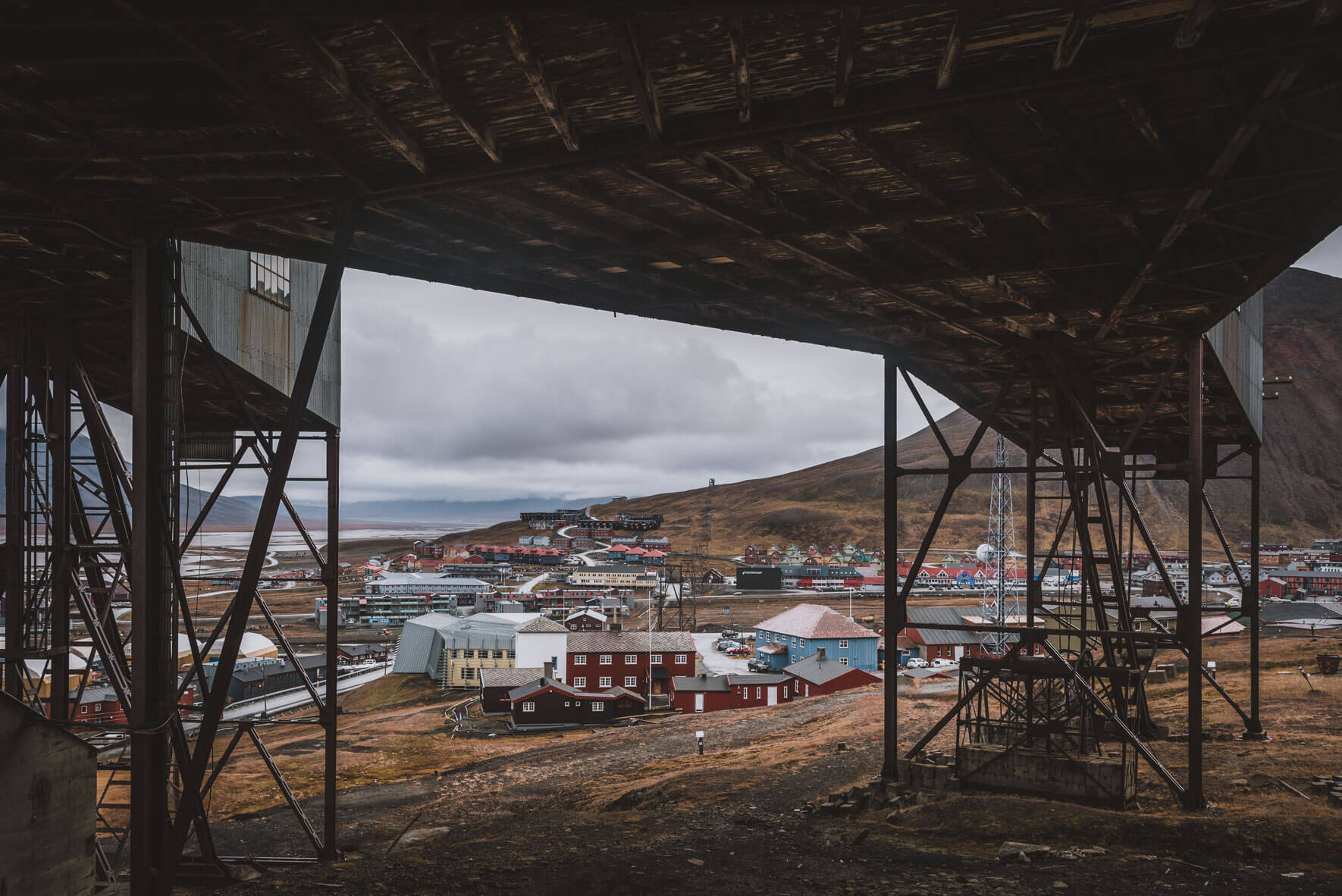 The old coal cableway terminal and a view over Longyearbyen